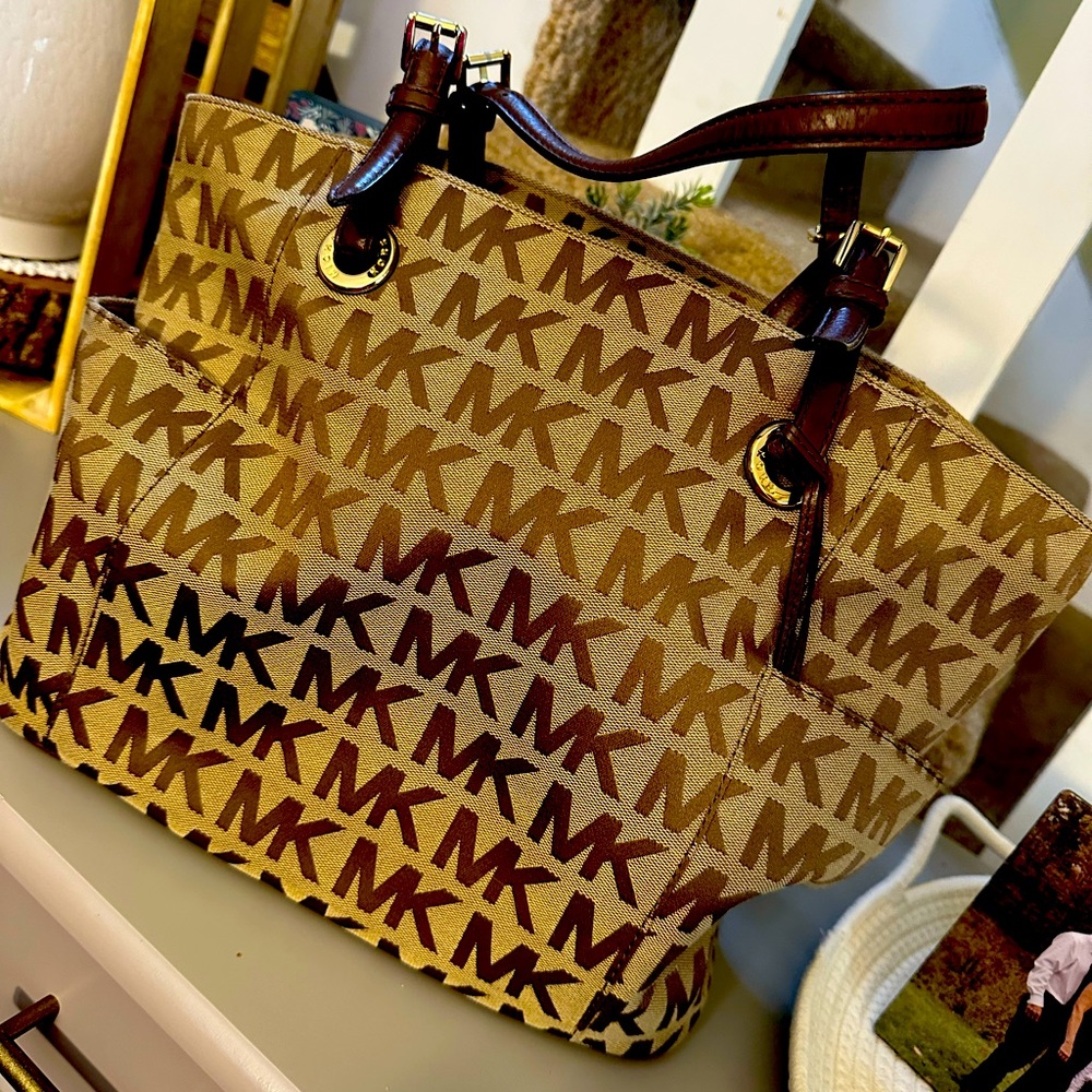 Michael Kors shoulder bag
